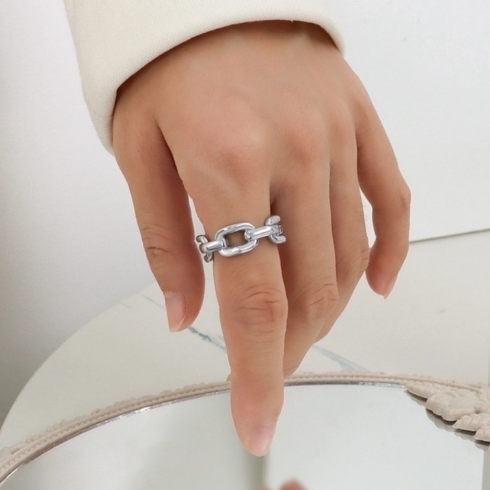 Silver Chain Link Ring size 8